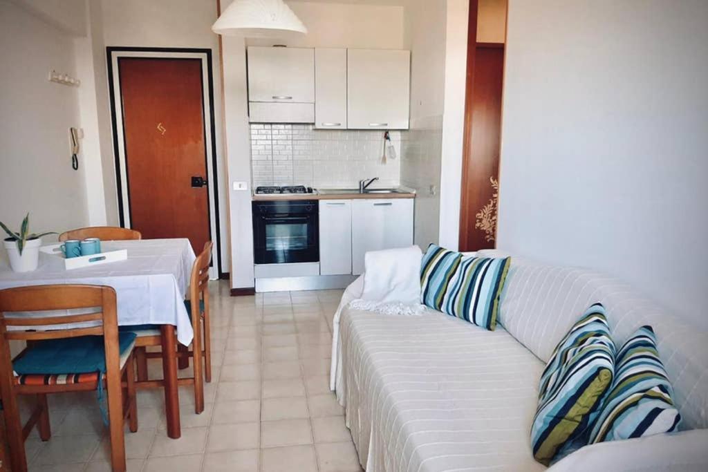 Bilocale Vista Mare Apartman Fano Kültér fotó